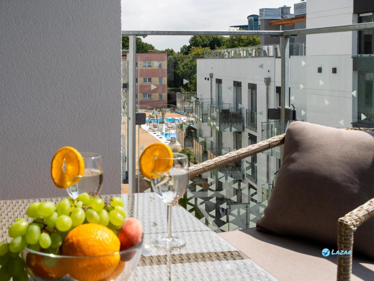 Lazar Apartamenty Nadmorskie Tarasy Kolobrzeg Exterior photo
